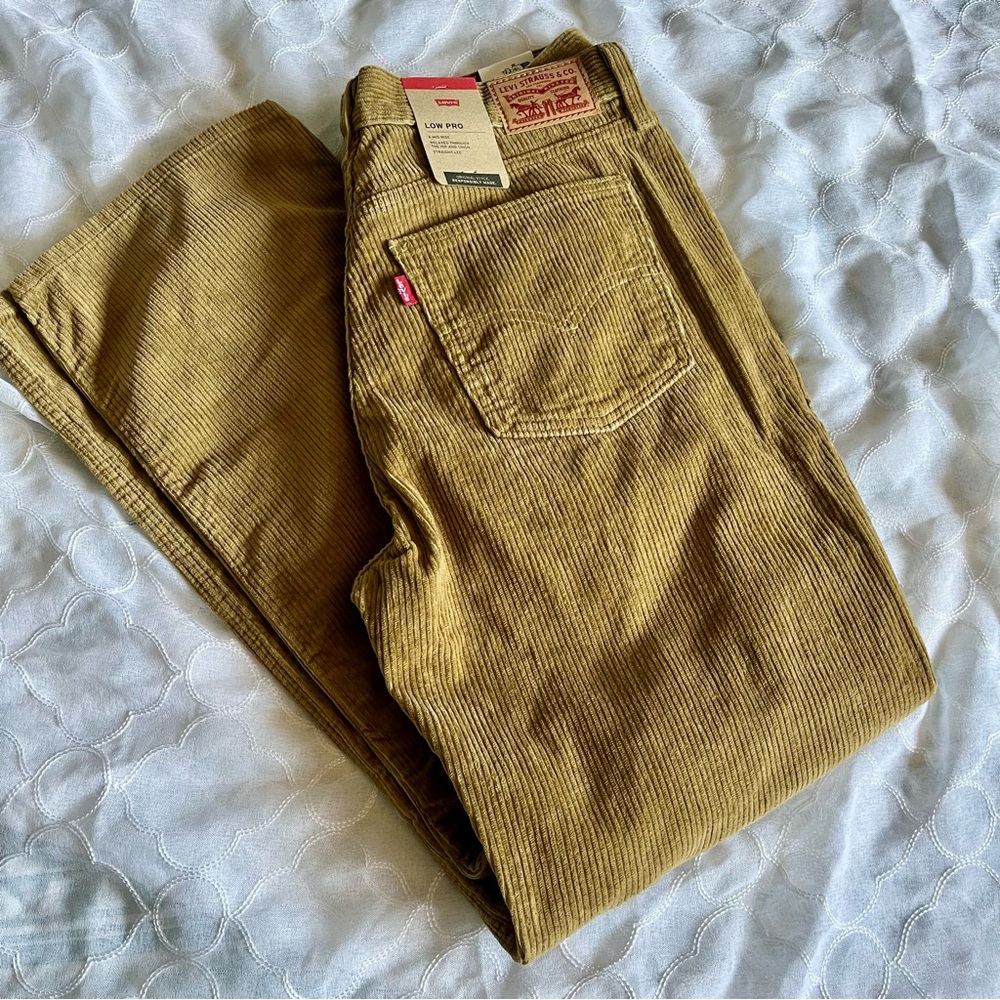 Levi's 30x30 Low Pro Mid-rise Pants Camel Corduroy‎ Relaxed Straight Leg NWT